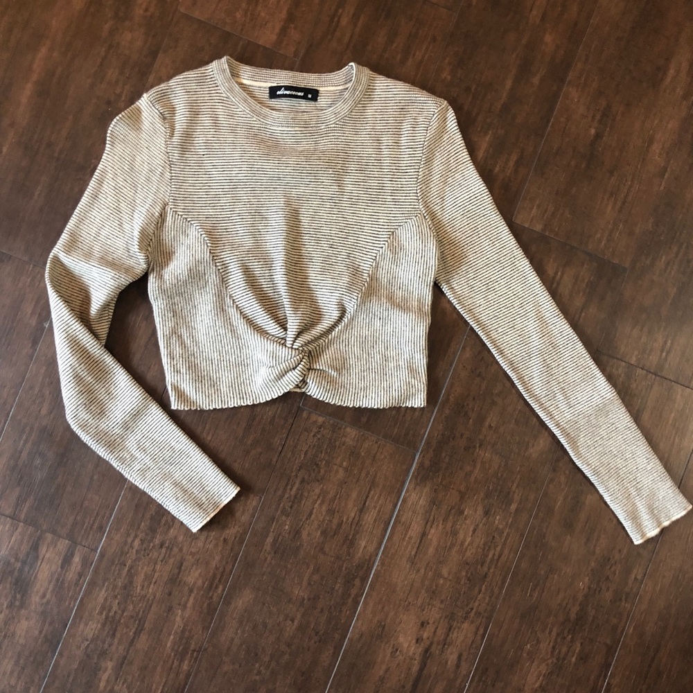 Textured, stripe long sleeve crop top